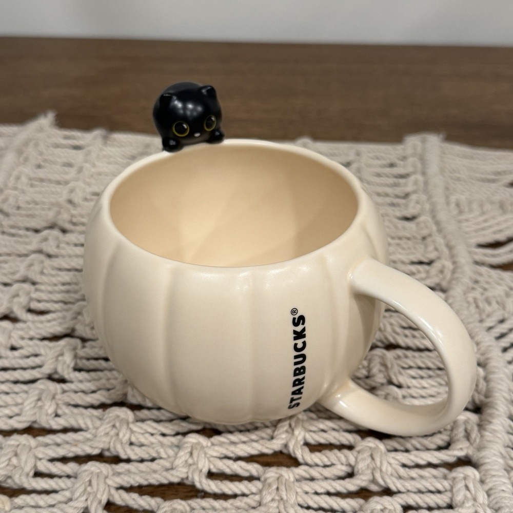 Starbucks 2026 Halloween Black Cat and Pumpkin Ceramic Mug NEW Peep Cat Pumpkin